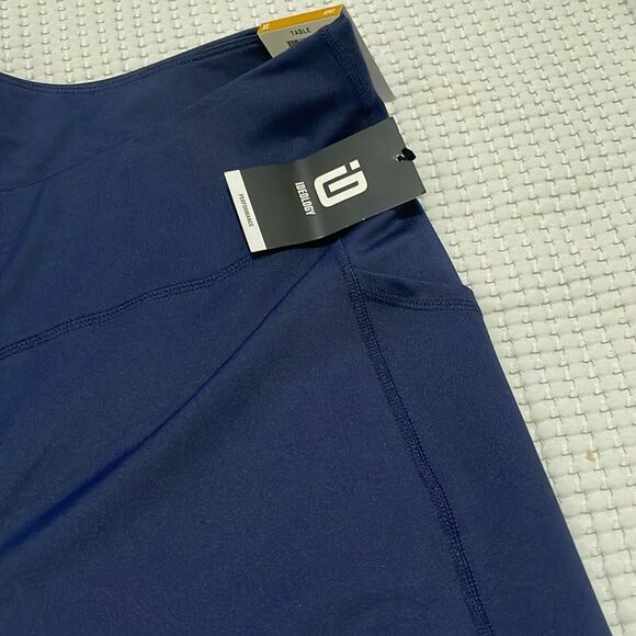 NWT- Ideology - 3X. Crop Leggings - Picture 5 of 8